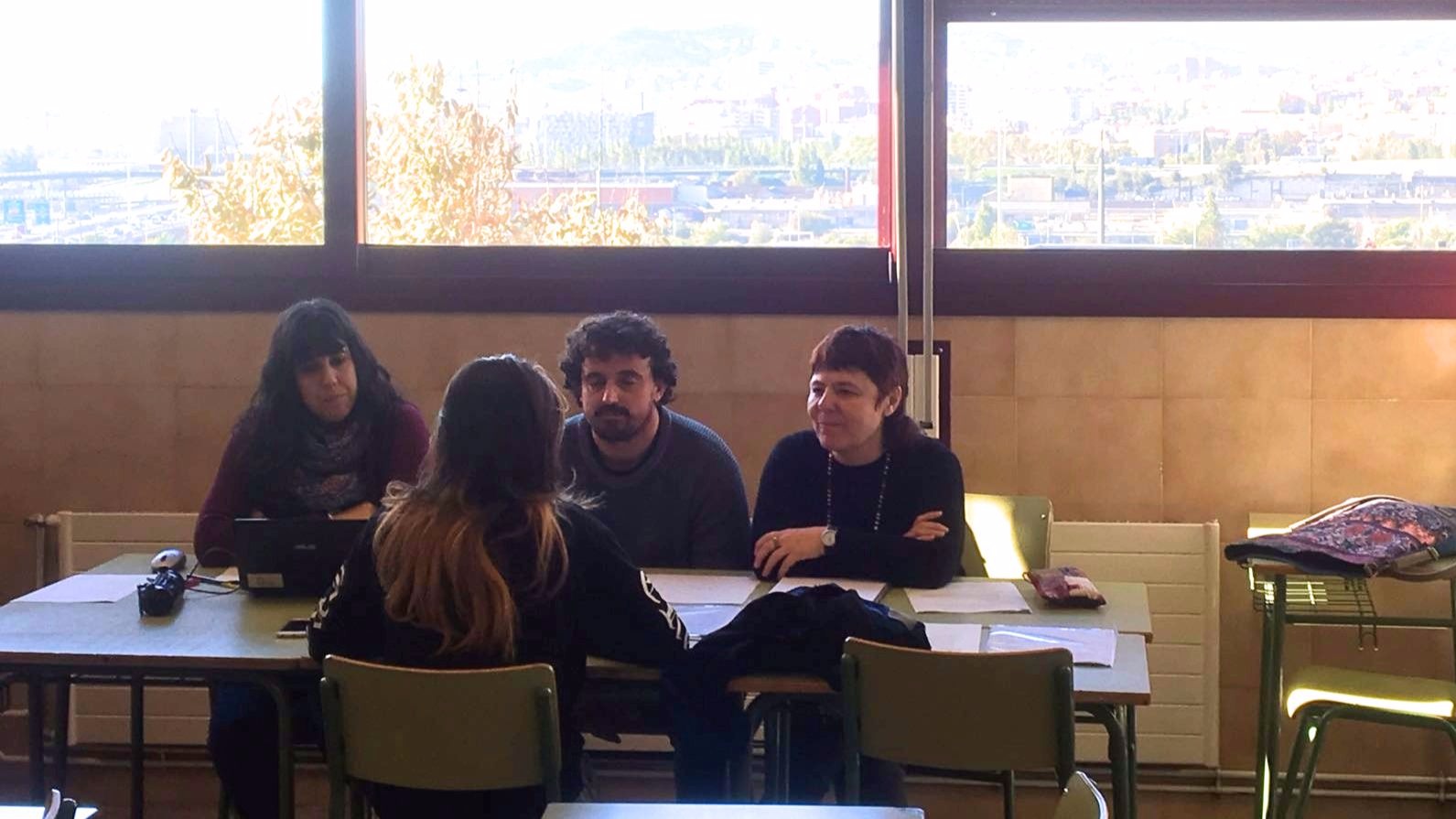 Más de 100 alumnos y alumnas de FP se presentan a las entrevistas del Erasmus+ VET prácticas en Santa Coloma de Gramenet